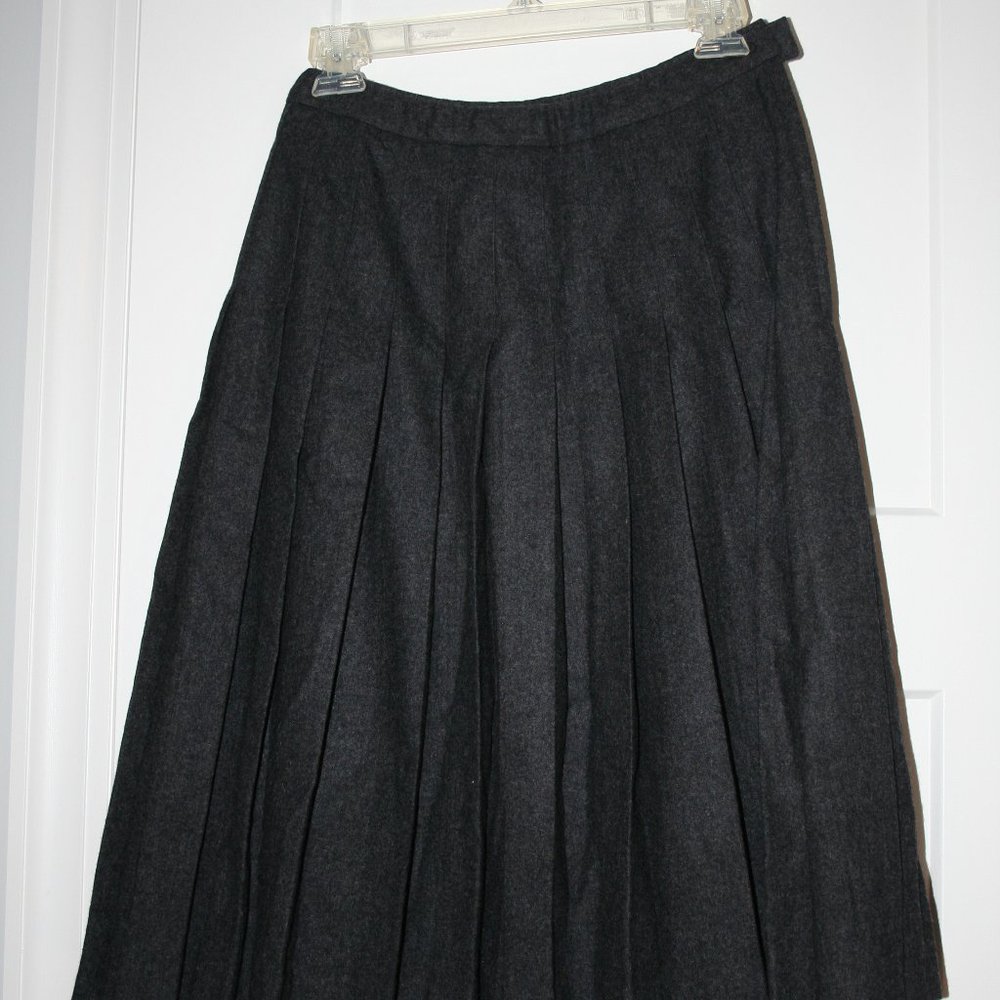 Handmade Gray Wool Pleated Skirt